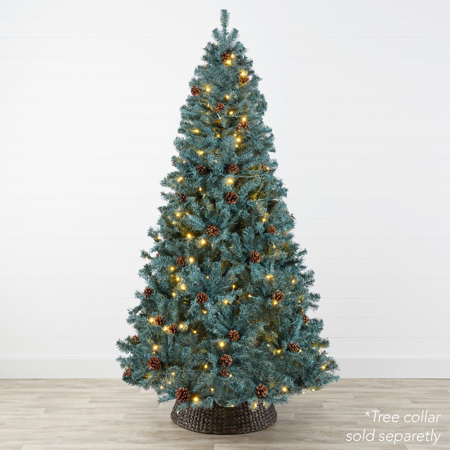 Pre-Lit Pre-Decorated Christmas Tree w/ Pinecones