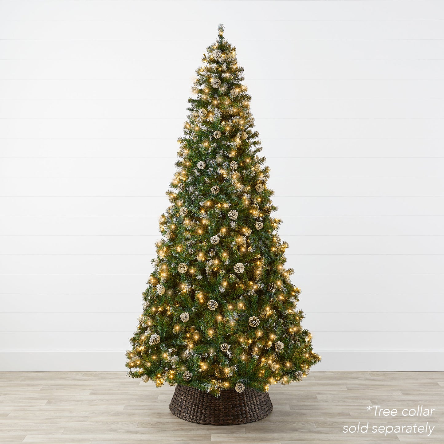 Pre-Lit Pre-Decorated Christmas Tree w/ Flocked Tips Pinecones